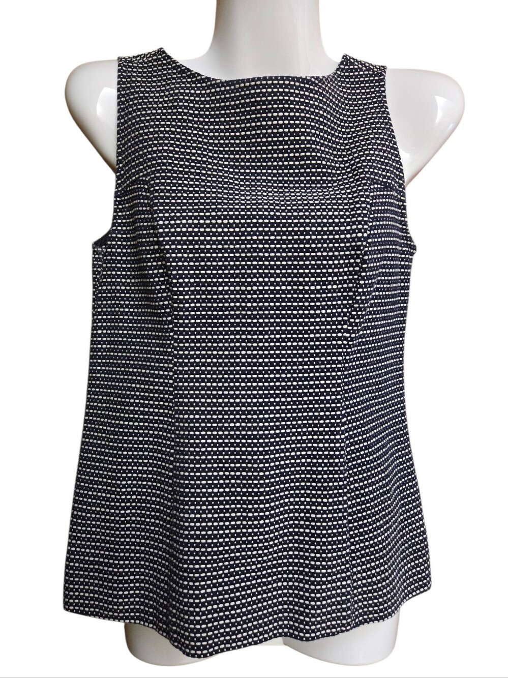 Banana Republic Sleeveless Navy and White Textured Top size 0P